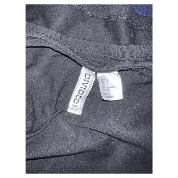 H&M Divided Crop Top - Picture 3 of 3